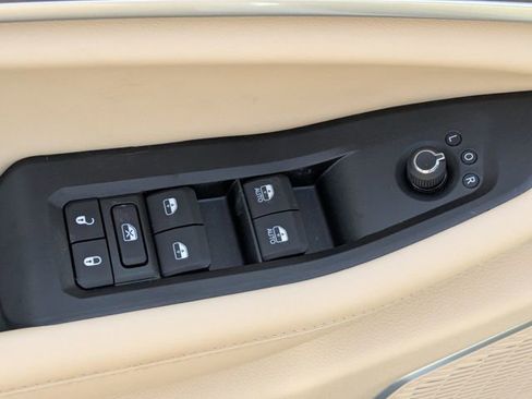 New 2026 Jeep Grand Cherokee Limited image 11