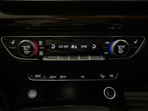 Used 2018 Audi Q5 2.0T Premium Plus w/ Premium Plus Package image 10