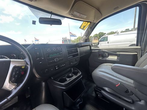 Used 2019 Chevrolet Express 2500 Extended w/ Driver Convenience Package RWD image 10