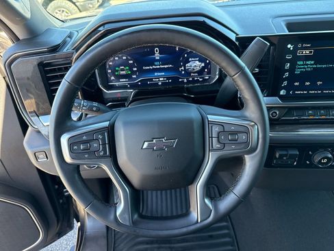 Used 2023 Chevrolet Silverado 1500 RST image 15