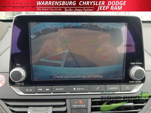Used 2025 Nissan Altima 2.5 SV FWD image 22
