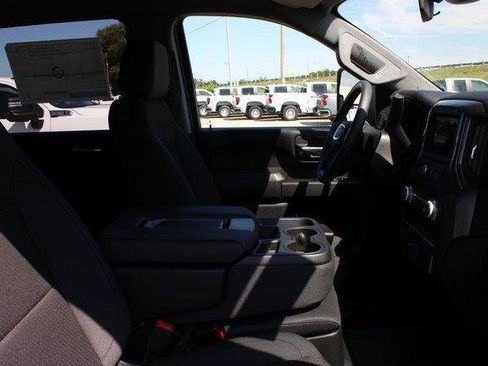 New 2025 GMC Sierra 2500 Pro w/ Convenience Package image 15