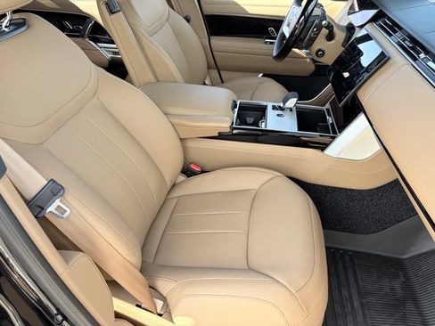 New 2026 Land Rover Range Rover Long Wheelbase SE AWD/4WD image 10