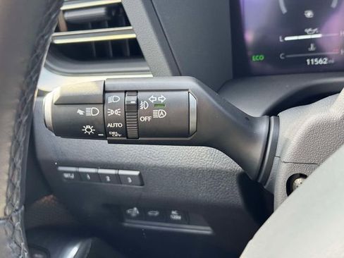 Used 2025 Lexus GX 550 w/ Cold Area Package image 30