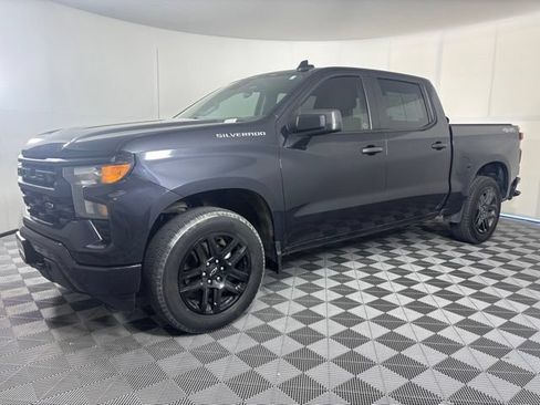 Used 2022 Chevrolet Silverado 1500 Custom AWD/4WD image 31