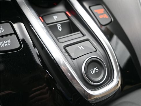 Certified 2025 Acura TLX w/ Technology Package image 6