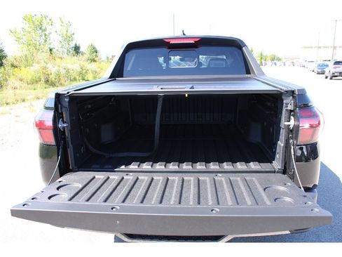 Used 2025 Hyundai Santa Cruz Limited image 8