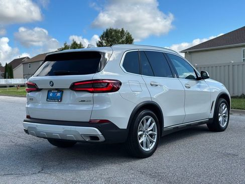 Used 2023 BMW X5 xDrive40i w/ Premium Package image 9