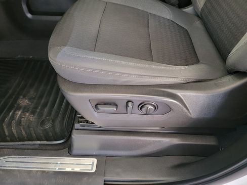 Used 2022 Chevrolet Silverado 1500 RST w/ Safety Package AWD/4WD image 13