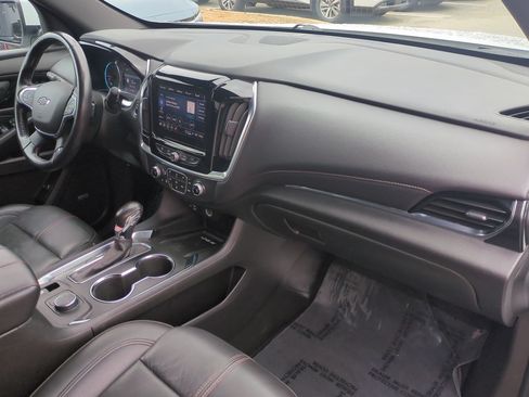 Used 2022 Chevrolet Traverse RS FWD image 44