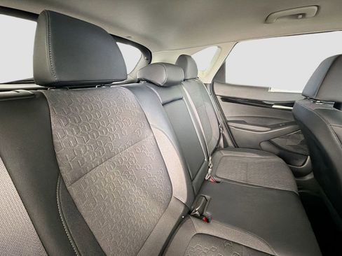 Used 2024 Kia Seltos S AWD/4WD image 29