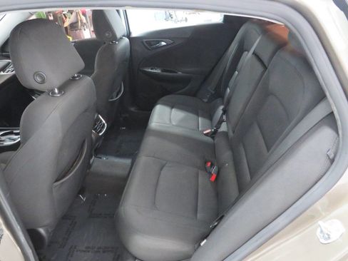 Used 2020 Chevrolet Malibu LT image 10