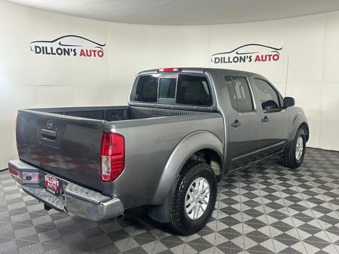 Used 2017 Nissan Frontier SV AWD/4WD image 7