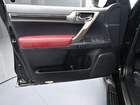 Used 2021 Lexus GX 460 Premium image 13