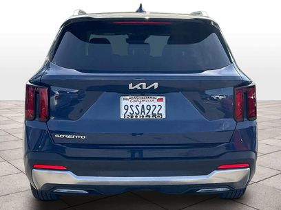 Used 2025 Kia Sorento S w/ Panoramic Sunroof Package