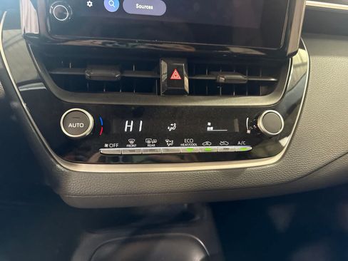 Used 2026 Toyota Corolla LE FWD image 29