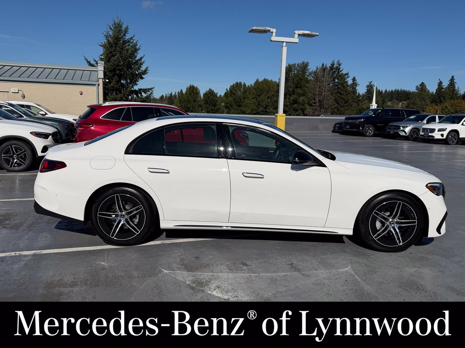 Used 2026 Mercedes-Benz E 350 4MATIC Sedan image 5