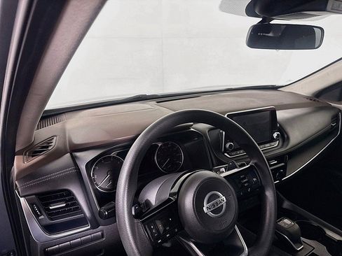 Used 2021 Nissan Rogue S FWD image 9