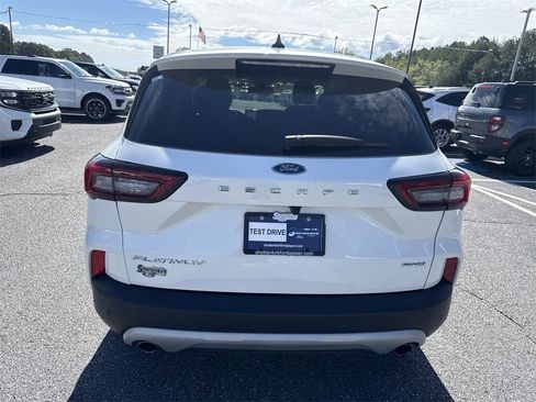 Used 2023 Ford Escape Platinum image 6