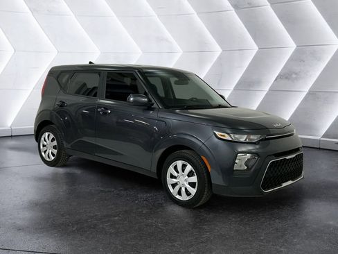 Used 2022 Kia Soul LX w/ Paint Protection Package FWD image 1