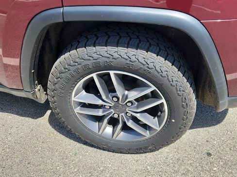 Used 2020 Jeep Grand Cherokee Limited w/ Trailer Tow Group IV AWD/4WD image 6