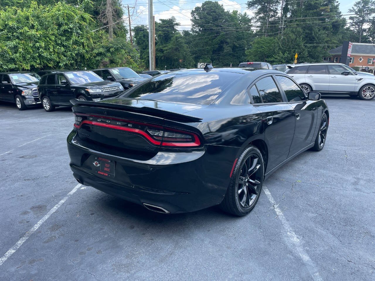 Used 2017 Dodge Charger R/T w/ Navigation & Travel Group RWD image 6