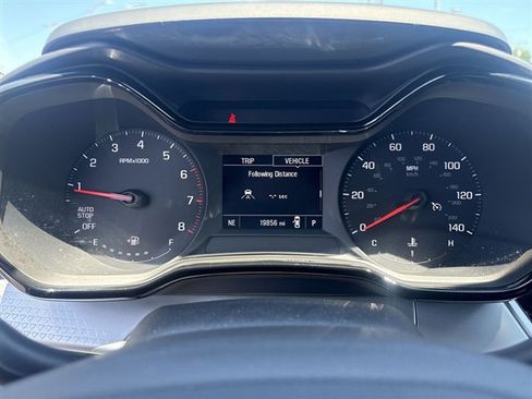Used 2025 Chevrolet Trax LS w/ LS Convenience Package FWD image 11