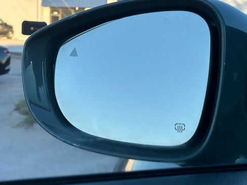 Used 2020 Chrysler Pacifica Touring-L w/ Advanced Safetytec Group image 13