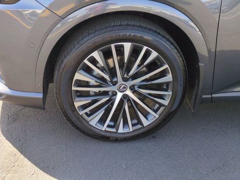 Used 2025 Lexus RX 350 w/ Convenience Package image 9