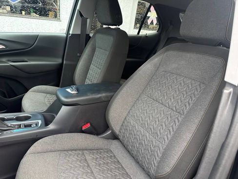 Used 2024 Chevrolet Equinox LT AWD/4WD image 35