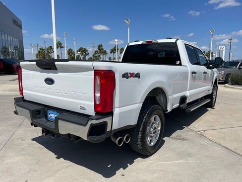 Used 2025 Ford F250 XLT AWD/4WD image 3