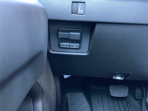New 2026 GMC Canyon Elevation w/ Convenience Package RWD image 20