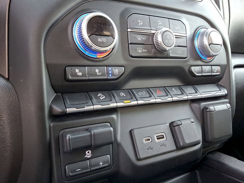 Used 2021 GMC Sierra 1500 AT4 AWD/4WD image 19