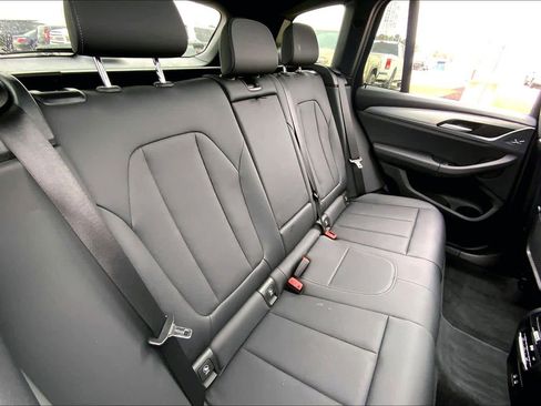 Used 2024 BMW X3 sDrive30i w/ Premium Package w/ZPA image 19