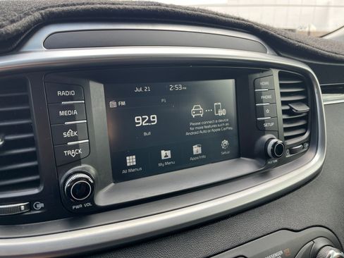 Used 2019 Kia Sorento L FWD image 21