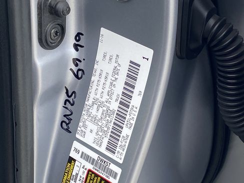 Certified 2017 Toyota Tundra SR5 RWD image 31
