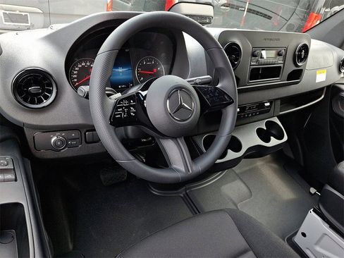 New 2025 Mercedes-Benz Sprinter 3500 image 8