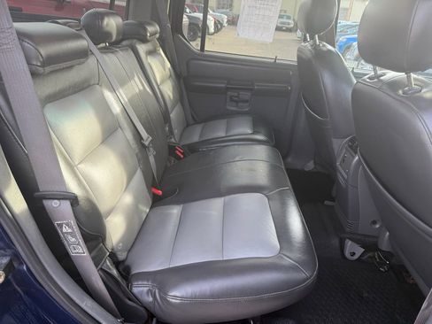 Used 2004 Ford Explorer Sport Trac XLT image 16