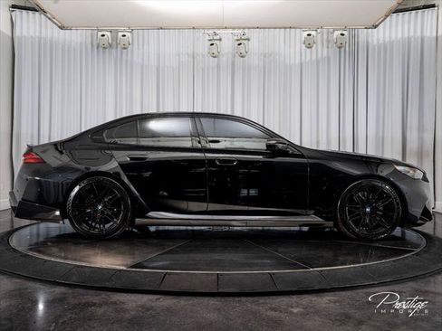 Used 2026 BMW M5 w/ Carbon Package AWD/4WD image 20