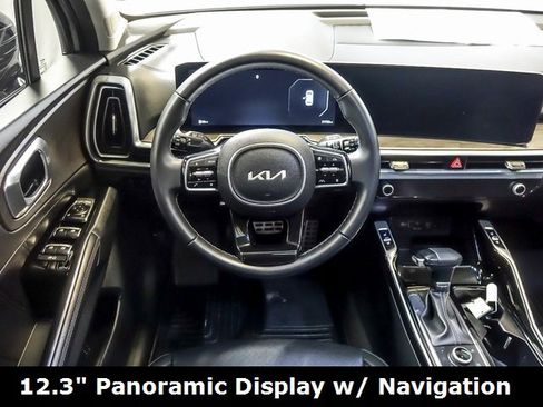 Used 2024 Kia Sorento SX image 18