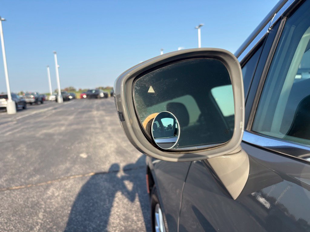 Used 2022 Chrysler Pacifica Touring-L FWD image 37
