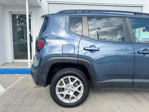 Used 2021 Jeep Renegade Latitude w/ Sun & Sound Group AWD/4WD image 24