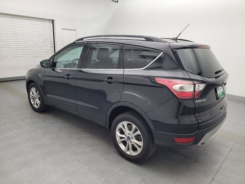 Used 2017 Ford Escape SE w/ Equipment Group 201A FWD image 3