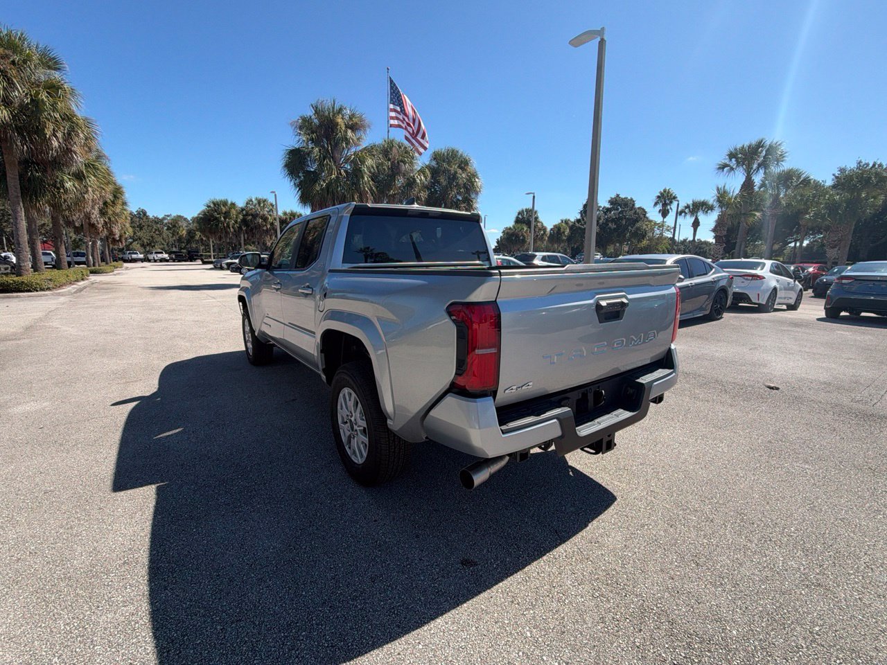 Used 2026 Toyota Tacoma SR5 AWD/4WD image 3