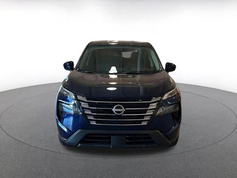 Used 2025 Nissan Rogue SV image 4