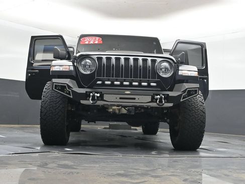 Used 2023 Jeep Wrangler Unlimited Rubicon w/ Cold Weather Group AWD/4WD image 44