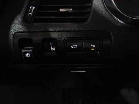 Used 2015 Chevrolet Impala LT w/ Convenience Package FWD image 34