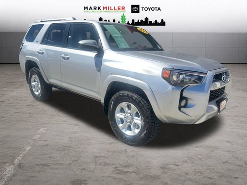 Certified 2016 Toyota 4Runner SR5 AWD/4WD image 8