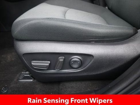 Used 2021 Toyota RAV4 XLE w/ Convenience Package AWD/4WD image 23