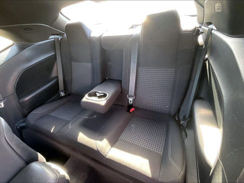 Used 2018 Dodge Challenger SXT image 24